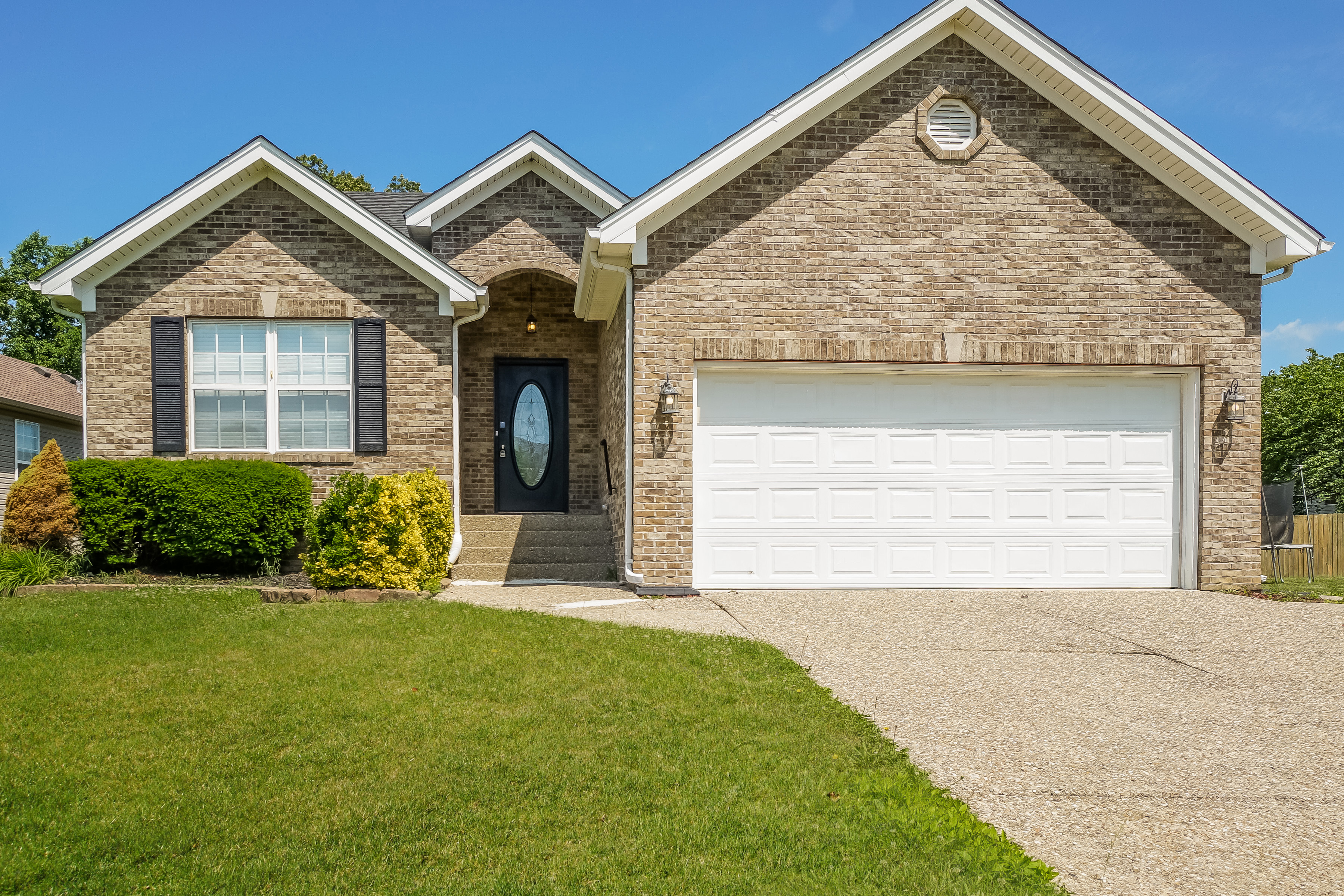 6812 CAITLYNN WAY LOUISVILLE, KY 40229